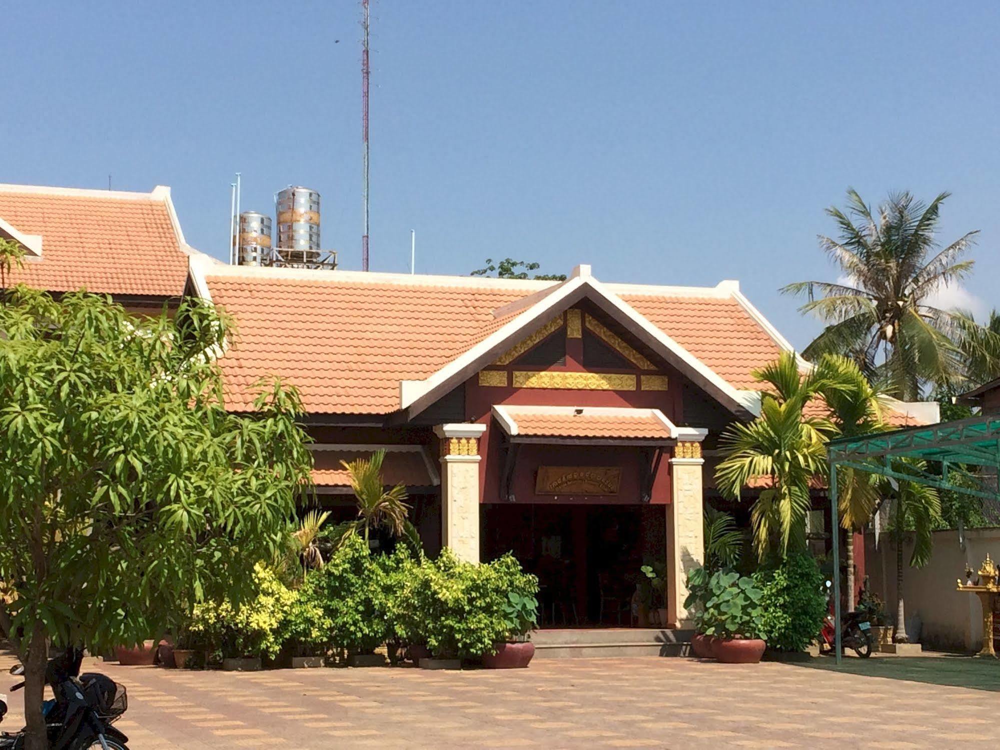Victoria Hotel Battambang Exterior foto